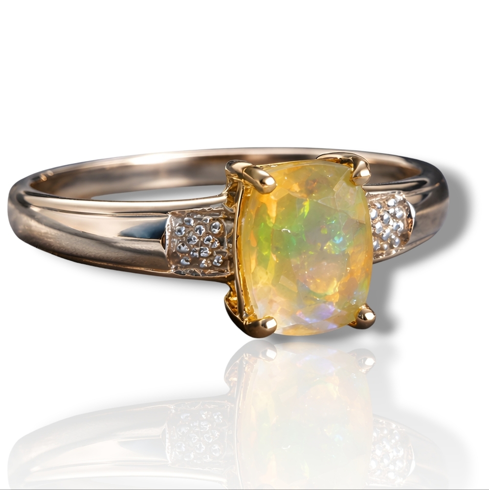 9K White Gold Opal Gemstone Ring 7.5